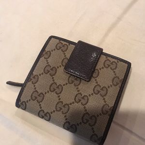 Gucci wallet